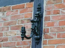 Klassieke aluminium wandarm voor buitenlamp met sierlijke ornamenten
