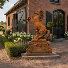 Cheval cabré sur socle - statue animale en pierre - 180 cm - oxyde