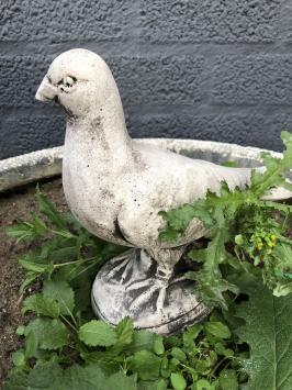 Duif, dierlijke figuur gemaakt van gegoten steen, kleur onbehandeld