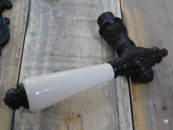Deurset: deurknop Belli, 2 backplates engel, antiek ijzer, PZ92