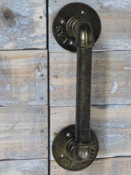 Prachtige industriële deurgreep, ijzer brons antiek, zeer fraai.