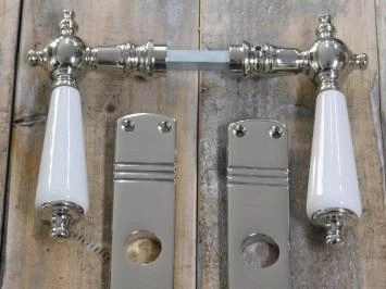 Ensemble de quincaillerie de porte Retro Style nickel - boutons de porte avec poignées en porcelaine blanche.