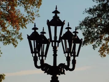 XL-Laternenmast, 5-flammig, schwarz – 325 cm – Aluminium