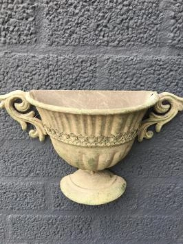 Vase mural en métal - Lys français - vieux vert - classique