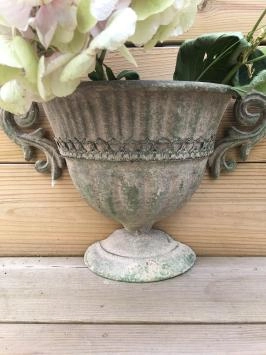 Vase mural en métal - Lys français - vieux vert - classique
