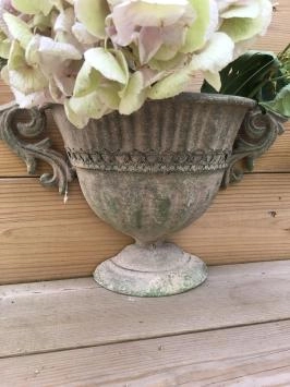 Vase mural en métal - Lys français - vieux vert - classique