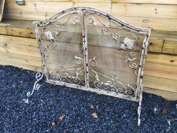 Haardbescherming, spatscherm , Victoriaans smeedijzer , kleur white-rust