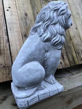Lion assis - statue animal en pierre - 41 cm - classique