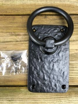 Anneau rustique en tant que volet de porte / volet de portail - métal laqué noir