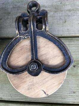Katrol / pully, cast iron, antiek model loowiel / hanger