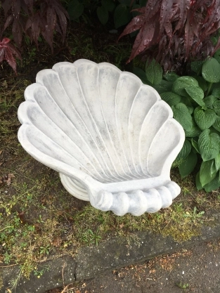 Vogelbad in schelpvorm - steen - 60 x 65 cm - klassiek wit