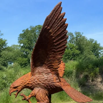 Adler aus Gusseisen – 64 cm – große Skulptur für Draußen