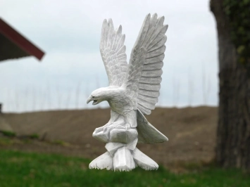 Aigle - ailes levées - statue en pierre - 95 cm - classique