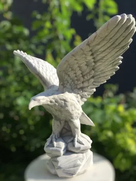 Aigle - ailes levées - statue en pierre - 60 cm - classique