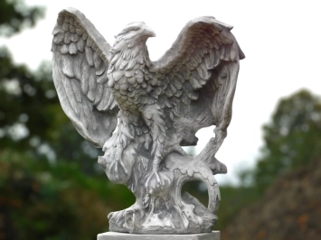 Aigle – 57 x 54 cm – statue en pierre – décoration détaillée