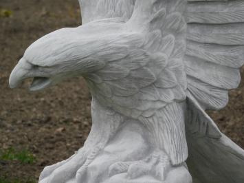 Gartenstatue Adler großer Stein, mit Flügeln nach oben