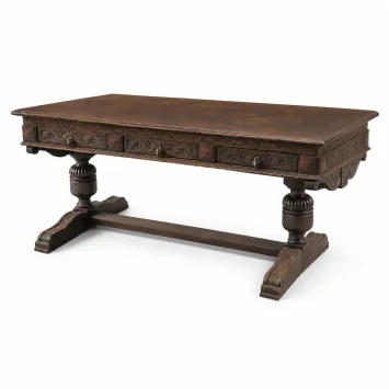 Antiek houten bureau met houtsnijwerk