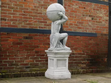 Statue d'Atlas avec globe sur piédestal – pierre – 170 cm