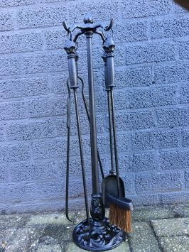 1 jeu d'outils de cheminée, noir, en fonte