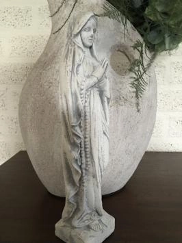 Biddende Maria - stenen beeld - 30 cm - klassiek wit