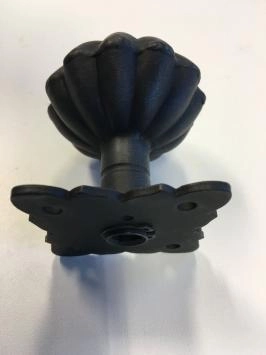 Bouton de porte avec rosace, fer forgé, sur pied fixe