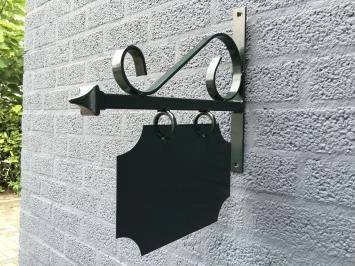 Zwarte naambord - gevelbord - metalen en klassieke decoratie