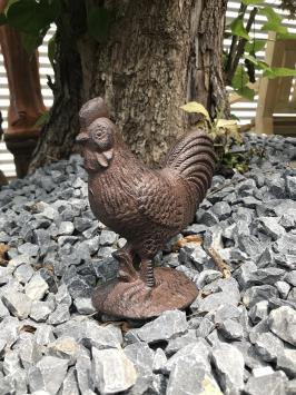 Statue eines Huhns, aus Gusseisen