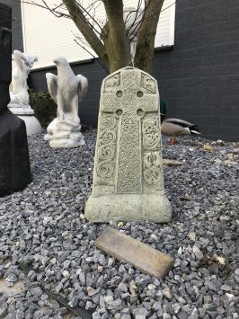 Keltisches Kreuz doppelseitig - Straßenkreuz - aus Stein
