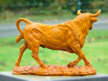 Stier - Gusseisenstatue - 31 cm - rustikal - im Detail