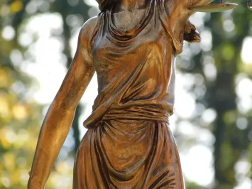 Vrouwe Justitia beeld XL – goudkleurig polystone – 83 cm