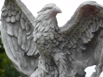 Aigle – 57 x 54 cm – statue en pierre – décoration détaillée