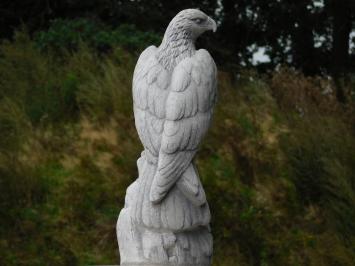 Statue aigle en pierre – sculpture de jardin – 50 cm