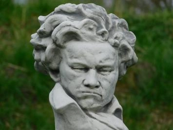Résumé Beethoven - statue en pierre - 40 cm - classique
