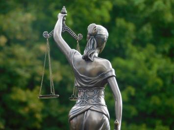 Eenmalig: Beeld Vrouwe Justitia - 46 cm - Polystone in Brons