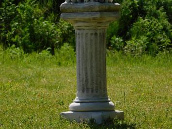 Löwenskulptur auf Sockel – 104 cm – Stein