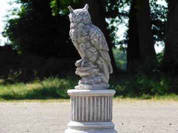 Statue Eule auf Sockel – Stein – 60 cm hoch – Gartenfigur