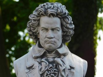 Beethoven - ronde sokkel - steen - 76 cm - gedetailleerd