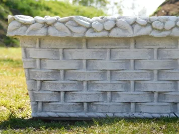 Jardinière en pierre – 90 cm – design classique – avec relief