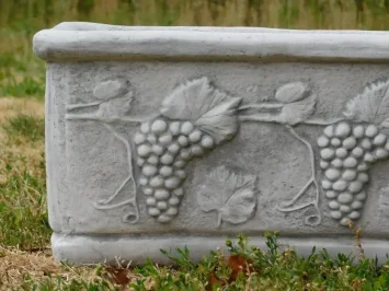 Blumenkasten Stein– rechteckiger Pflanzkasten - Traubenmotiv