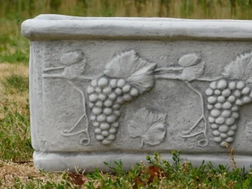 Blumenkasten Stein– rechteckiger Pflanzkasten - Traubenmotiv