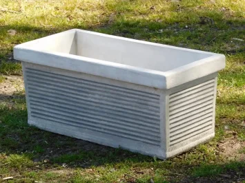 Steinpflanzgefäß – 73 cm – klassisch mit Linienrelief