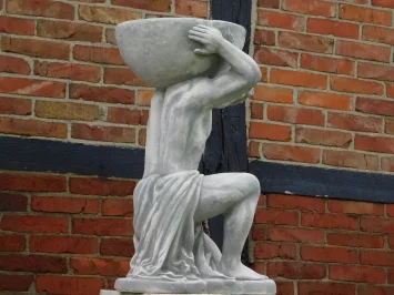 Statue classique d'Atlas avec piédestal et balance – pierre de 147 cm