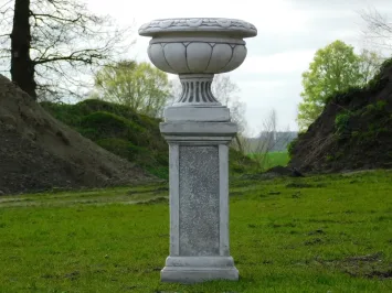 Élégant pot de fleurs sur piédestal – 83 cm – pierre – classique