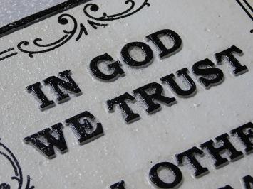 Panneau en fonte – “In God We Trust – All Others Pay Cash”