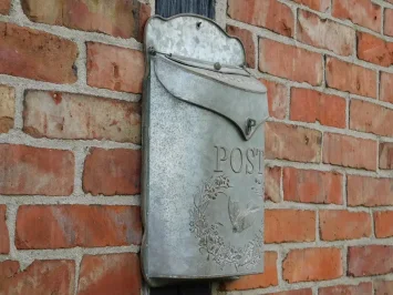 Boîte aux lettres murale en zinc – vintage – verrouillable