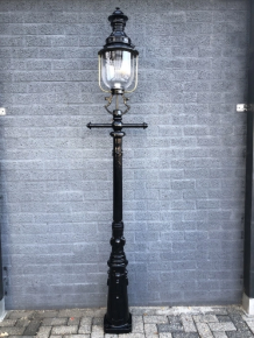 Grote buitenlamp - lantaarnpaal klassiek - 250 cm - zwart of groen