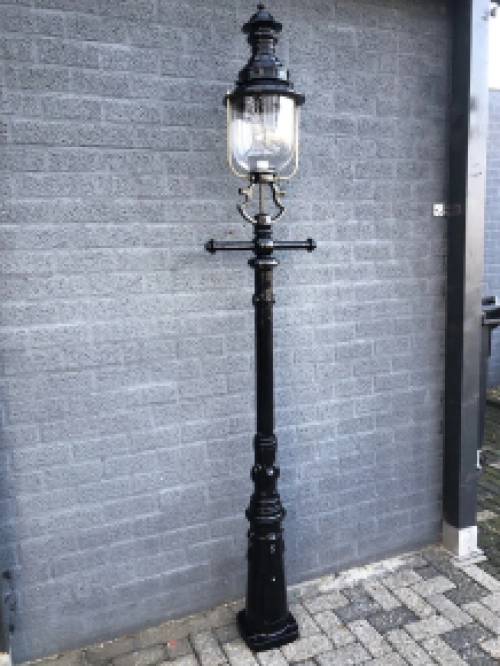 Grote buitenlamp - lantaarnpaal klassiek - 250 cm - zwart of groen