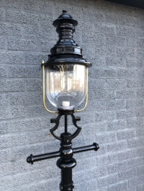 Grote buitenlamp - lantaarnpaal klassiek - 250 cm - zwart of groen