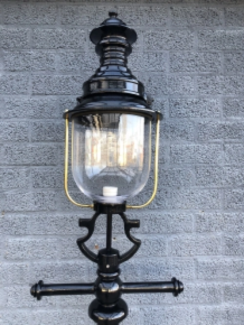 Grote buitenlamp - lantaarnpaal klassiek - 250 cm - zwart of groen