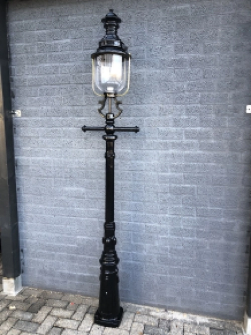 Grote buitenlamp - lantaarnpaal klassiek - 250 cm - zwart of groen